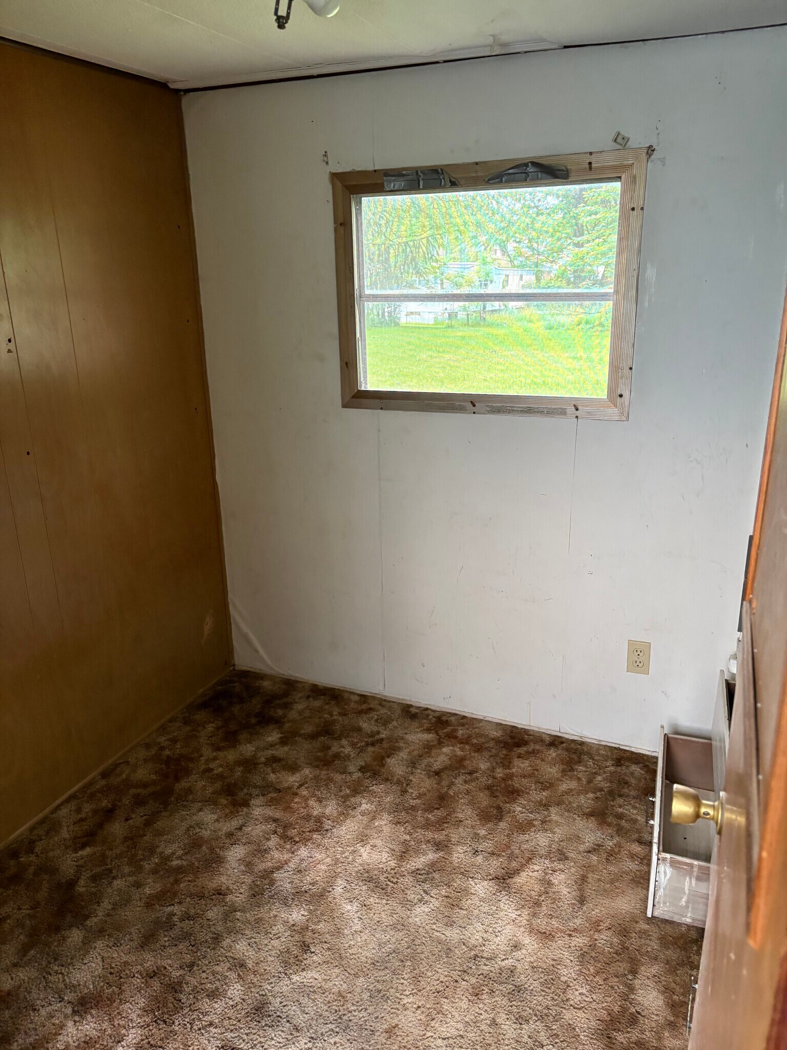 13 Electric St Seville, OH 44273 – photo 5