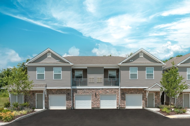 Community Building - Meadow Ridge Luxury Apartments
