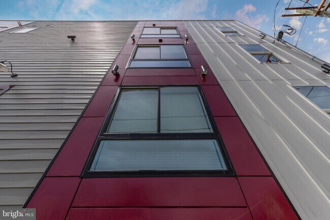 Building Photo - 920 W Susquehanna Ave