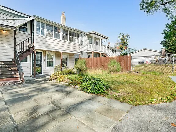 Foto del edificio - 49 Delafield St