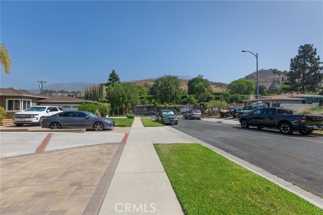Foto del edificio - 11123 Odell Ave