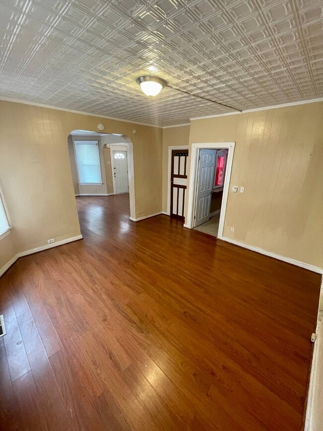 Building Photo - 452 Hulett St