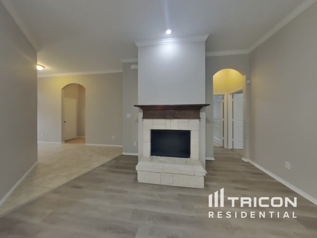 Foto del edificio - 1912 Glen Meadow Dr