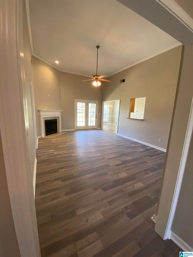 Building Photo - 206 Heather Ridge Cir