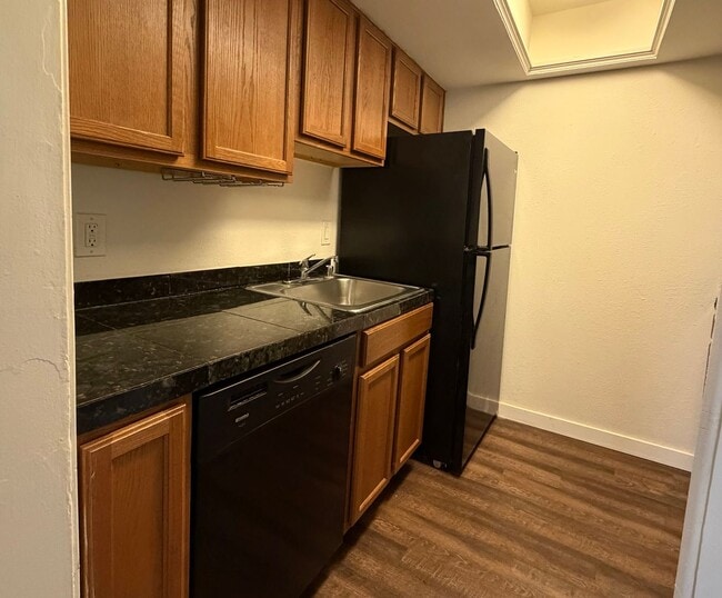Foto del edificio - 4107 Avondale Ave