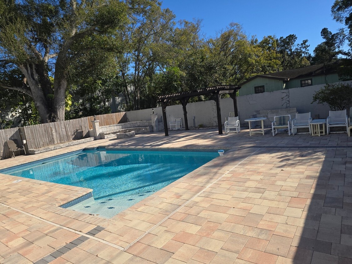 Foto del edificio - 3796 N 139th Ave