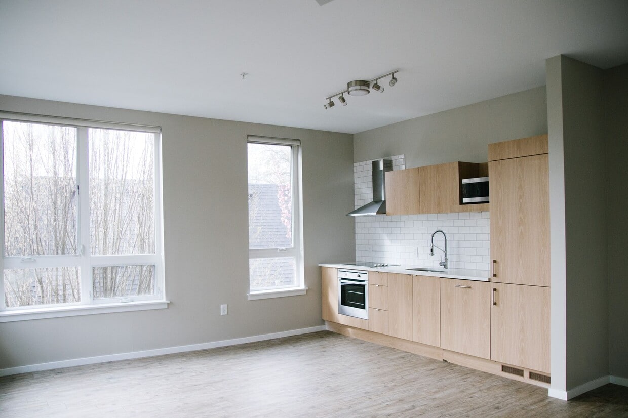 Primary Photo - Hawthorne @ Ladd's - 1 & 2 Bedroom Apartment Homes