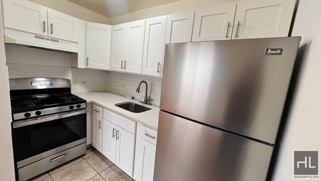 Foto del edificio - 1788 Linden Blvd