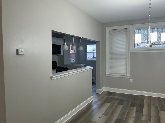 Foto del edificio - 823 S Cecil St