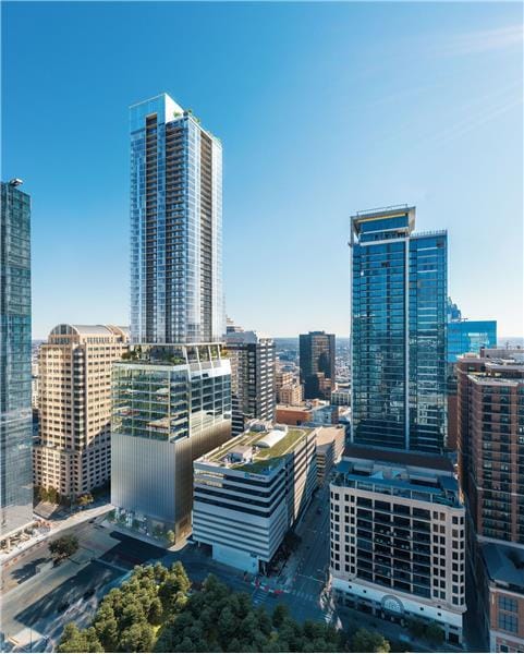 Foto principal - 320 W 6th St