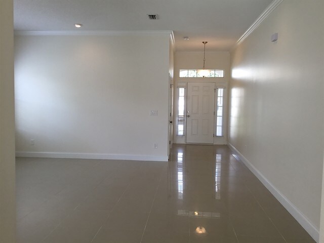 Building Photo - 12082 Autumn Sunrise Drive