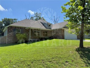 Building Photo - 34 Dirleton Dr
