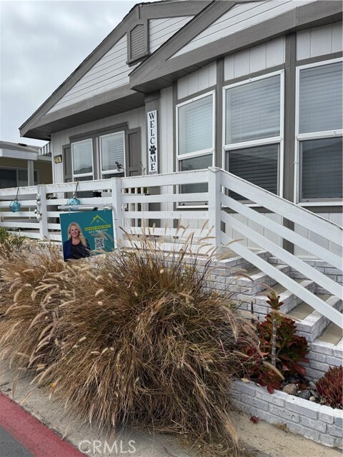 Building Photo - 21851 Newland St