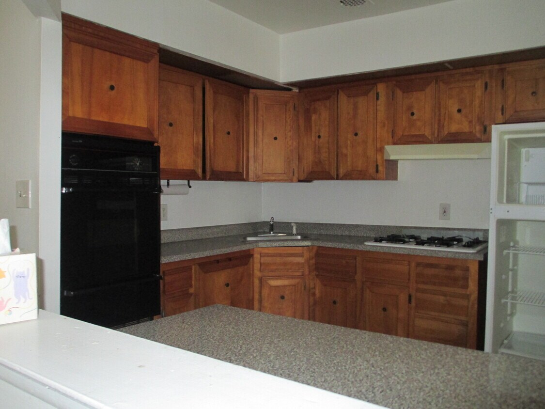 Primary Photo - 15116 84th St