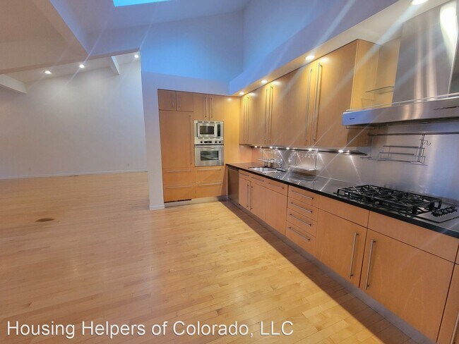 Building Photo - 3 br, 2 bath House - 3845 Newport Lane