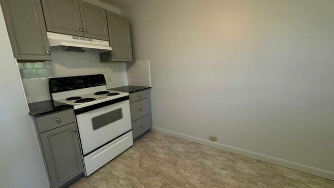 Building Photo - 32 Gaston St