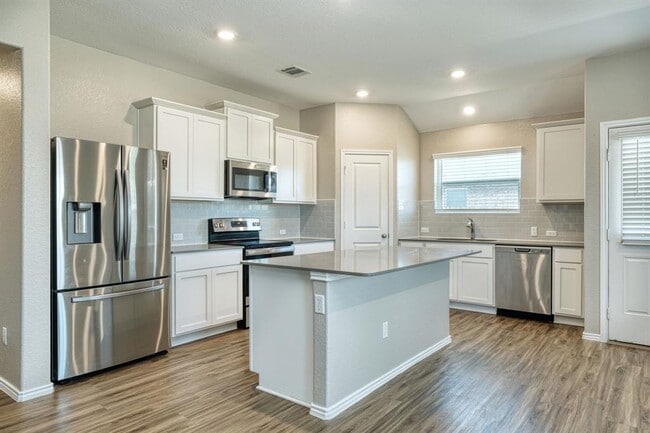 Foto del edificio - 111 Mountain Maple St