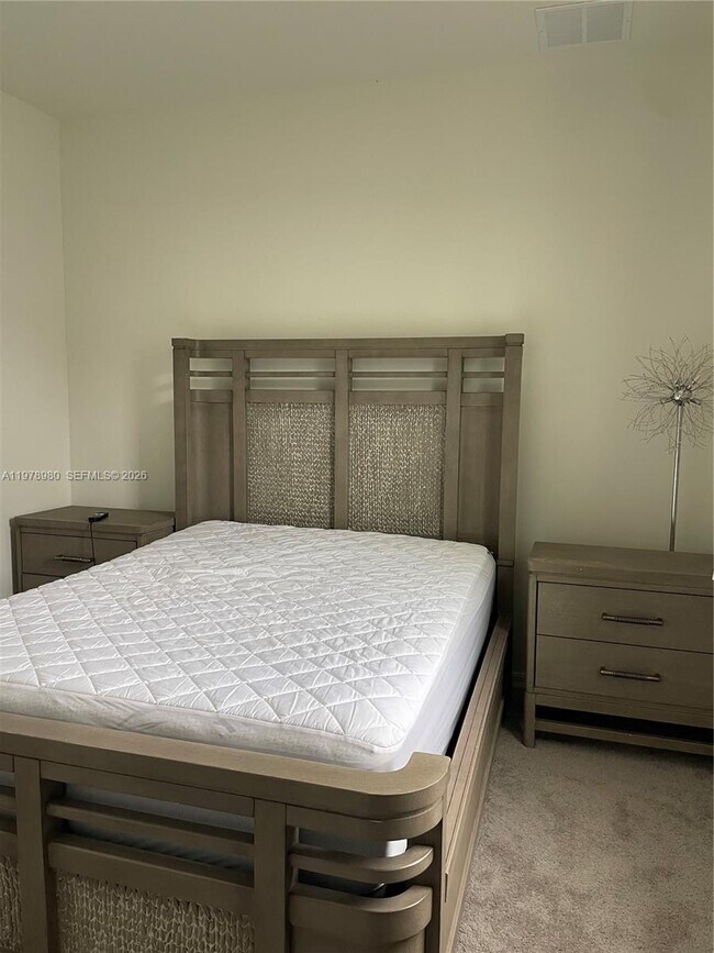 Foto del edificio - 6157 NW Gatun Dr