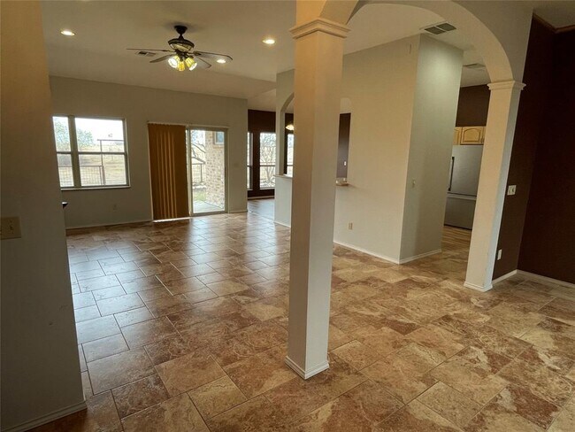 Foto del edificio - 10106 Schmidt Ln