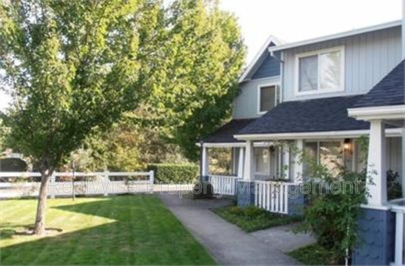 2530 Siskiyou Blvd, Ashland, OR 97520 Condo for Rent in Ashland, OR