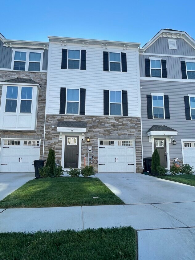 92 Kohlmyer Dr, Pennsauken, NJ 08110 Townhome Rentals in Pennsauken