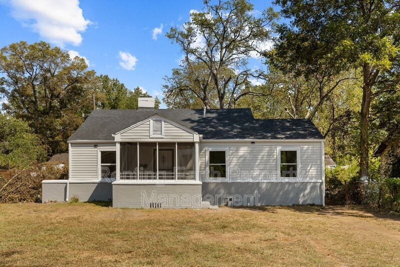 Foto principal - 921 25th St SW