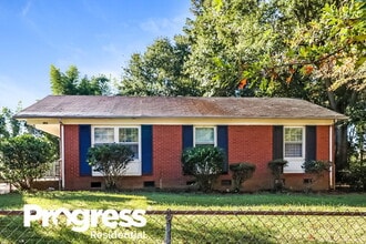 Building Photo - 135 Short Hills Dr