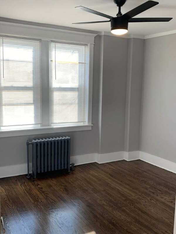 Foto del edificio - 6110 McCallum St