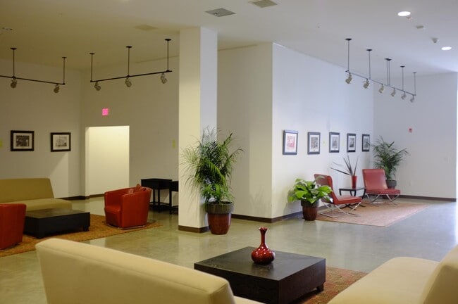 Photo - 1 Westinghouse Plaza