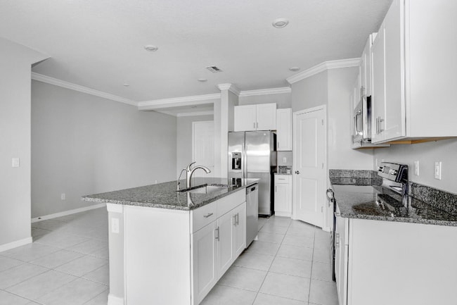 Building Photo - 1894 Blue Passing Loop