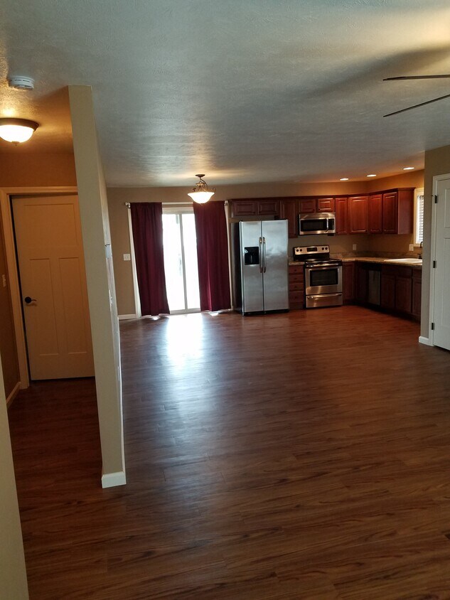 3101 Magnolia Ln, Herrin, IL 62948 Apartments Herrin, IL