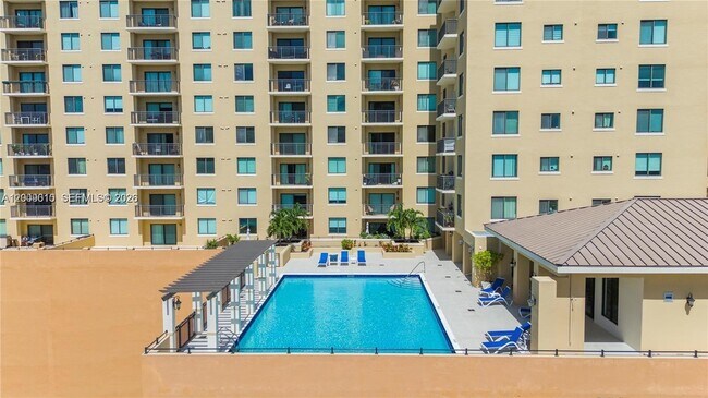 Foto del edificio - 4242 NW 2nd St