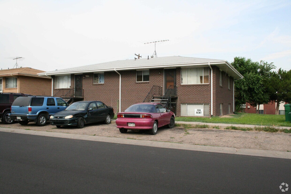 3008 Sunset Dr, Evans, CO 80620 Apartments in Evans, CO