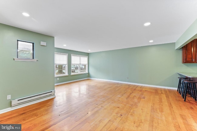 Building Photo - 200 Stirling Ct