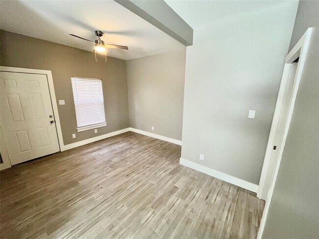 Foto del edificio - 1230 Cortlandt St