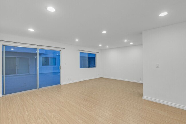 Foto del edificio - 121 Croft Ave