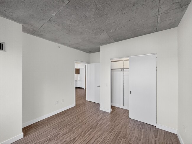 Foto del edificio - 167 N Desplaines St