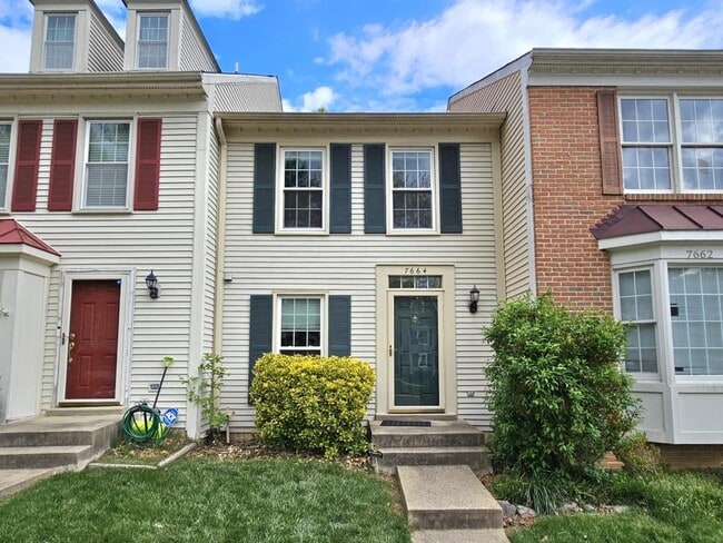 Photo - 7664 Northern Oaks Ct Townhome