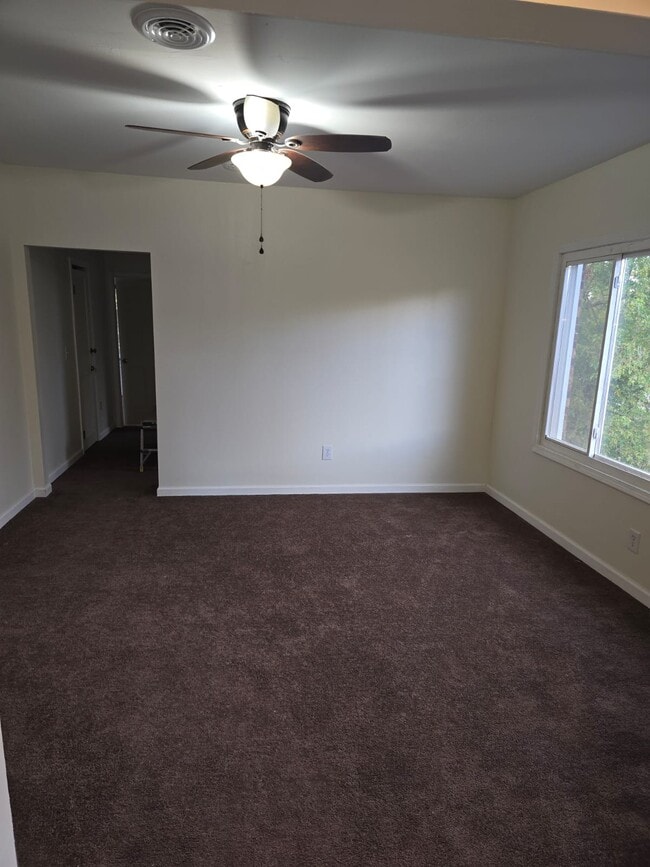 Fotografía del edificio - 15503 Ward St