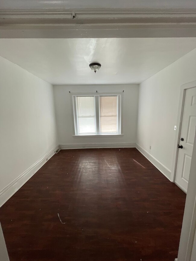 Building Photo - 815 N Shippen St