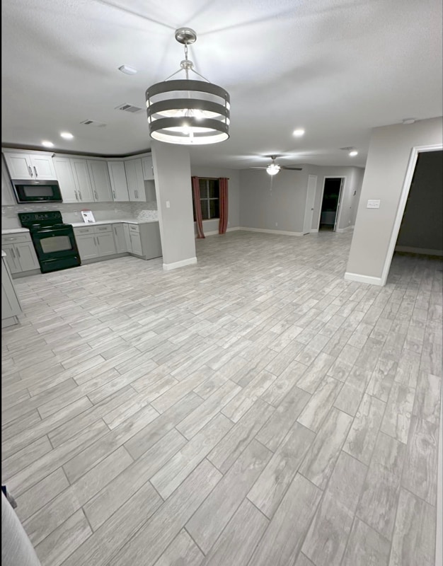 Building Photo - 9952 Sparrow Hawk Ln