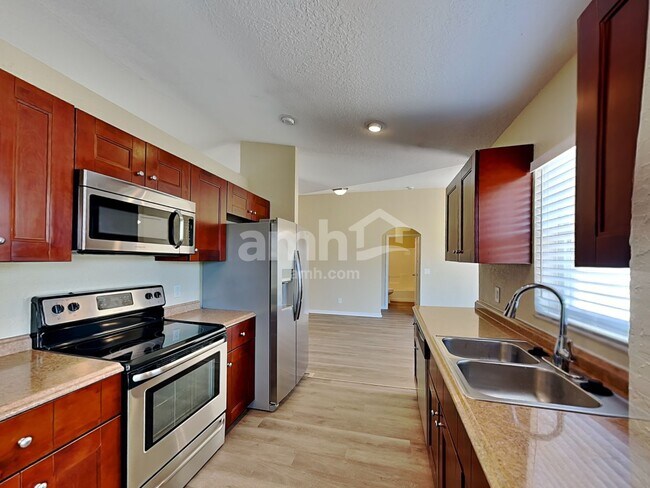 Foto del edificio - 3965 SW Laffite St