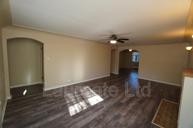 Foto del edificio - 3901 E 5th Ave