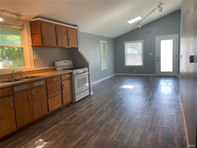 Building Photo - 1420 Eberhart Ave