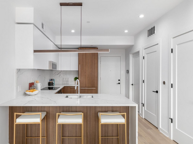 Foto del edificio - Stylish & Sophisticated in Shepherd Park!
