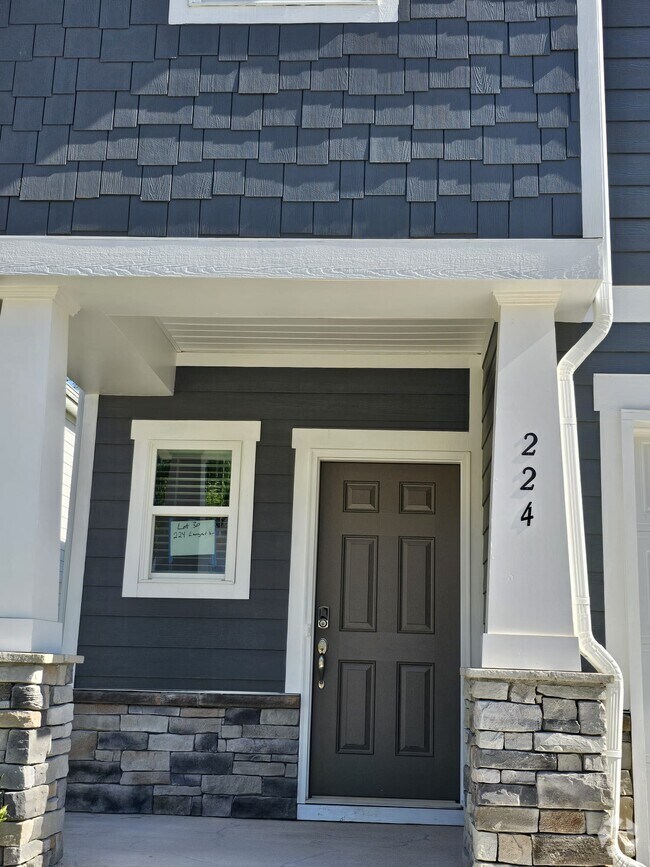 Riverside Student Apartments for Rent Greenville, SC 2 Rentals