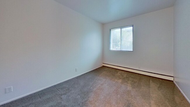 Building Photo - 2588 N Frederick Ave