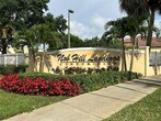 Foto principal - 9907 Westwood Dr