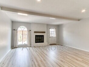Building Photo - 3103 W Wilshire Blvd