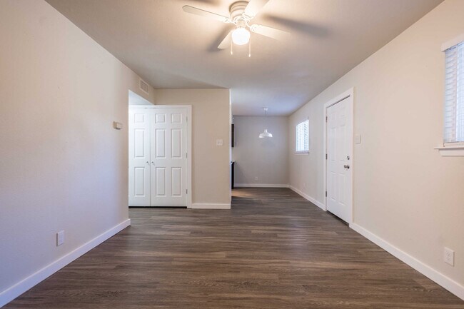 Building Photo - 7945 Gault St